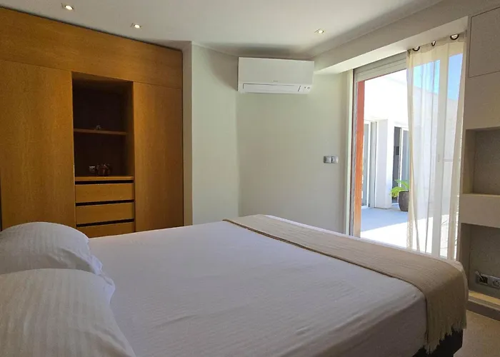 Villa La Pinede By The Sea Pinarellu